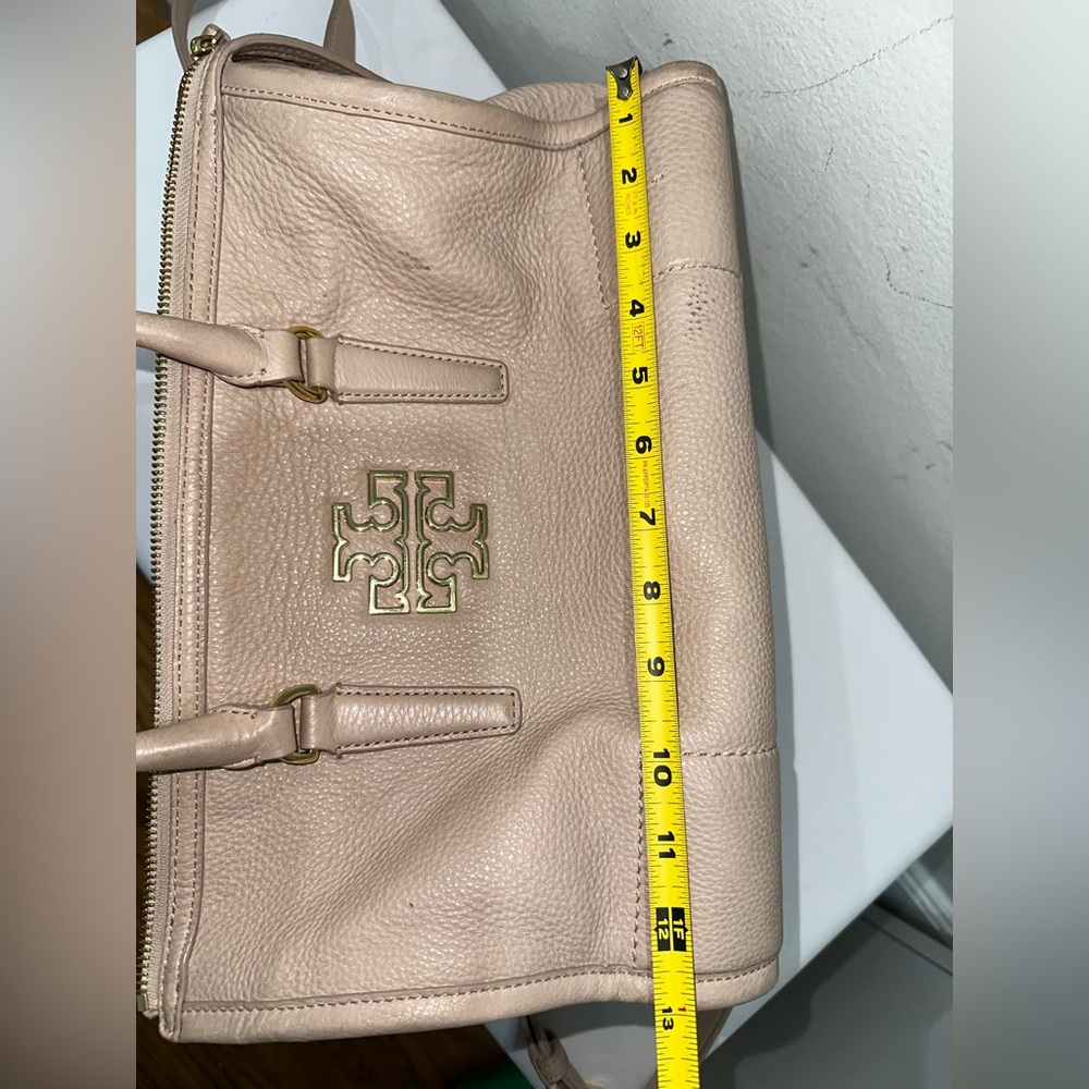 Tory Burch Pink Pebbled Leather Satchel with Gold Logo - Picture 15 of 16